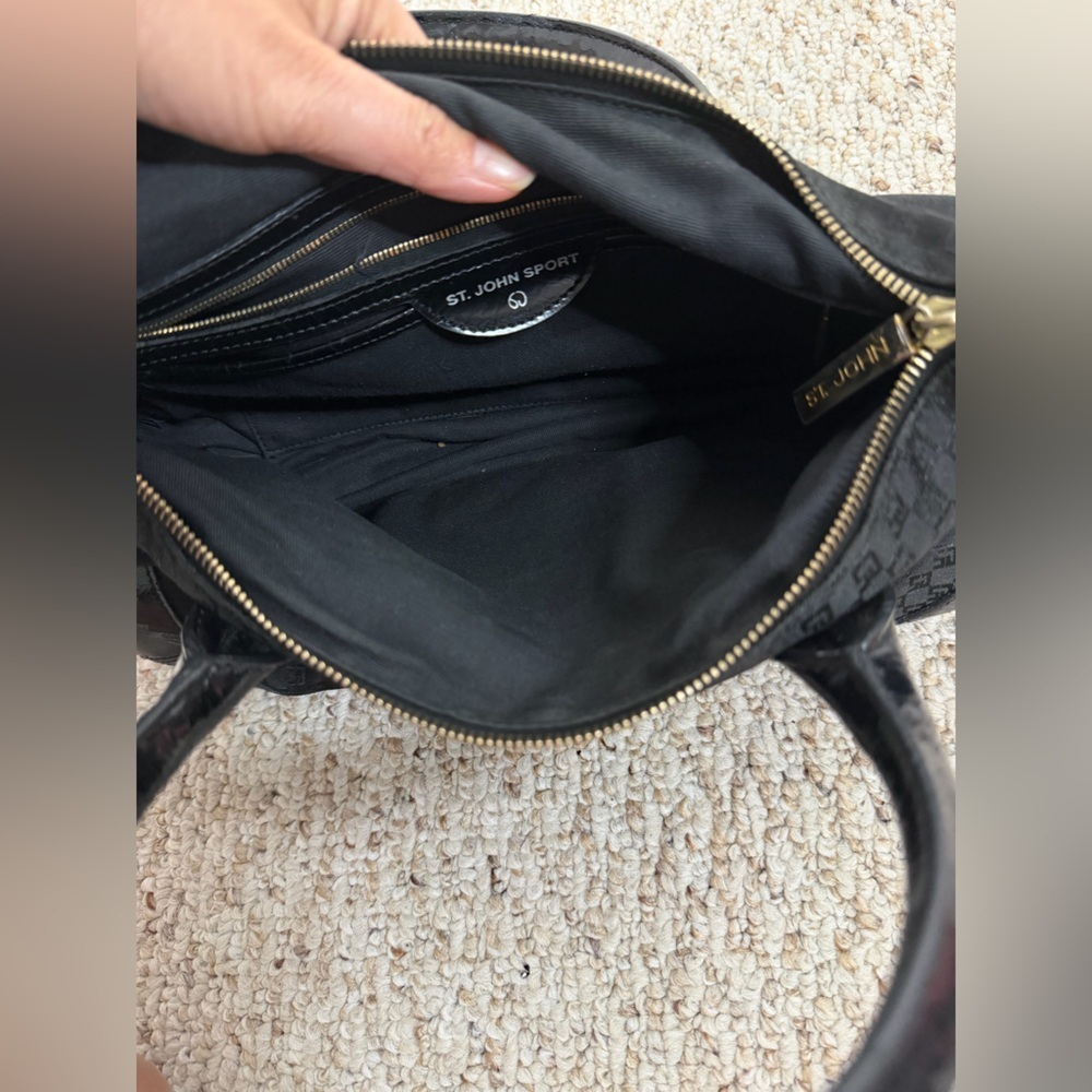 St. John sport Black Handbag - Picture 4 of 8